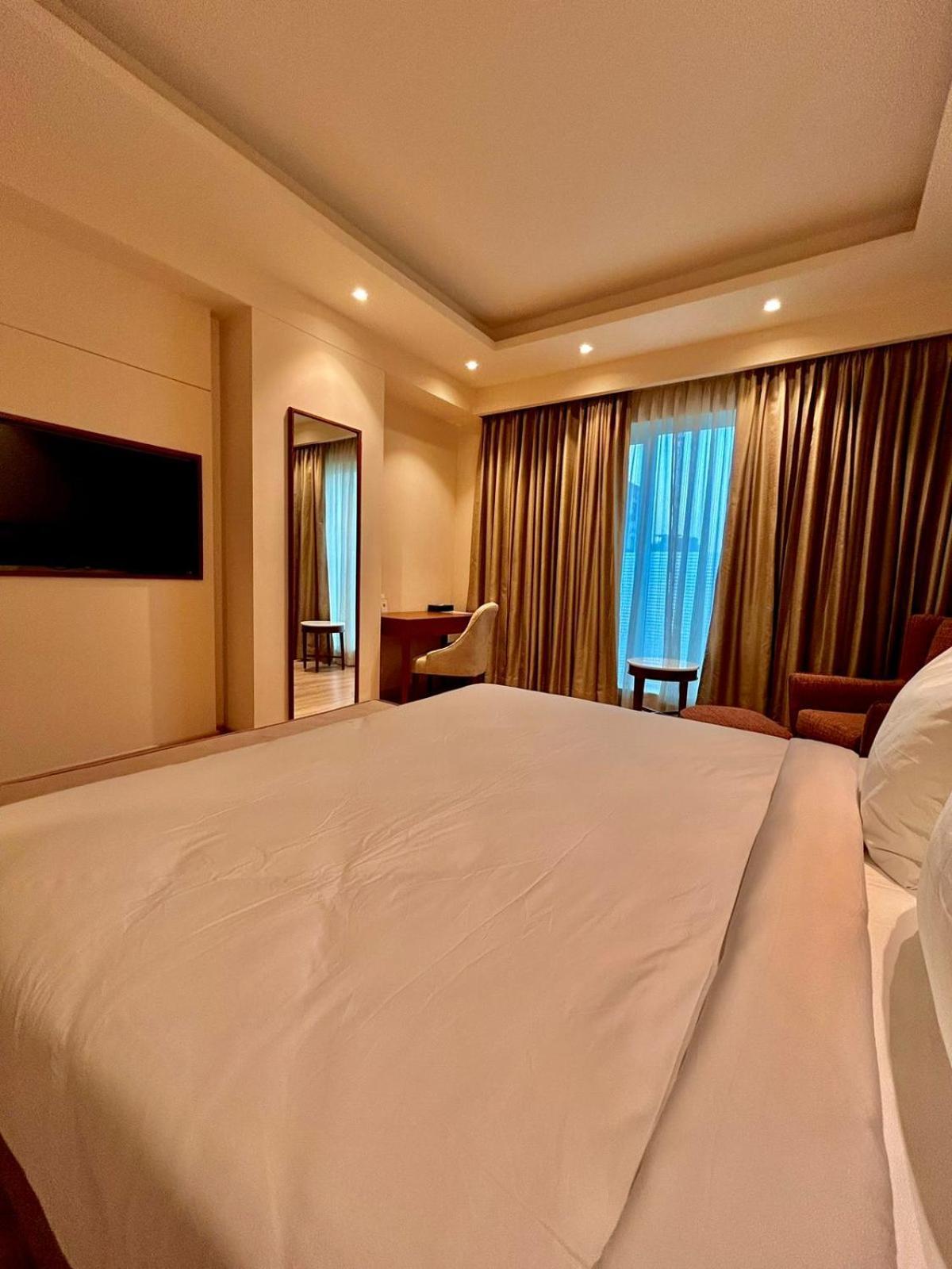 Best Western Plus Amritsar Exterior photo